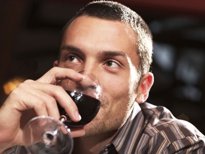 男人喝酒后胃难受应该怎么办？
