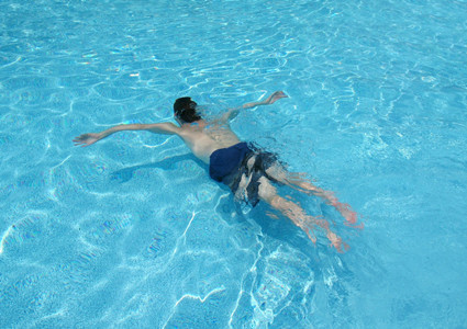 游泳减肥需要掌握哪些技巧？