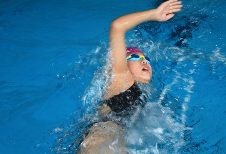 游泳要根据体质来决定运动量