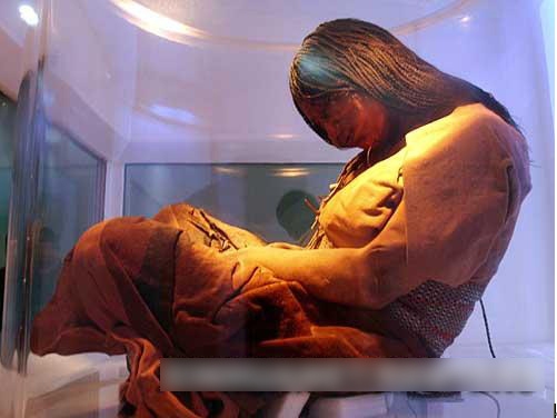 女木乃伊出土后被“强暴”怀孕？