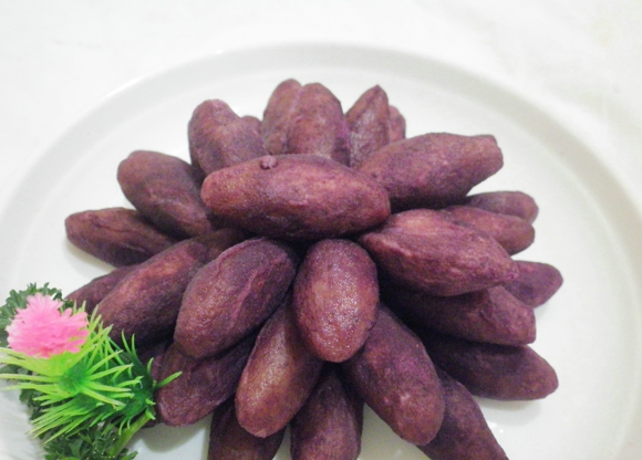冬季吃红薯的禁忌 不宜生吃和带皮吃 