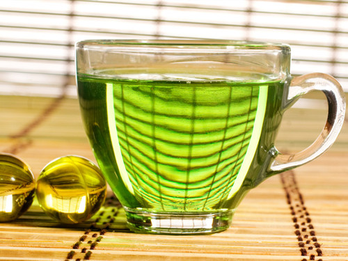 酒后喝绿茶伤胃 加工肉易患胃癌
