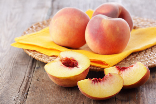 夏天吃桃子需要注意什么