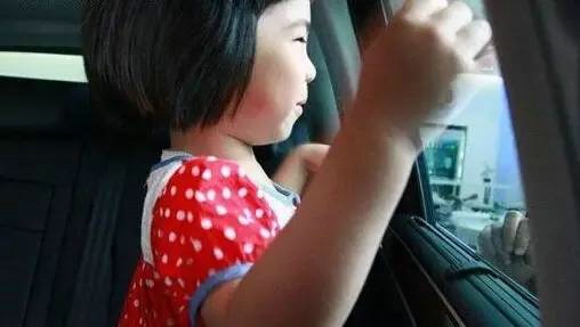 3岁女童被忘车内9小时死亡 夏季开车如果防止意外