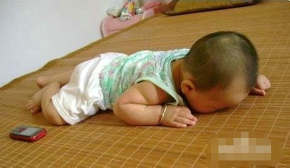 婴儿睡凉席好吗 睡凉席的注意事项