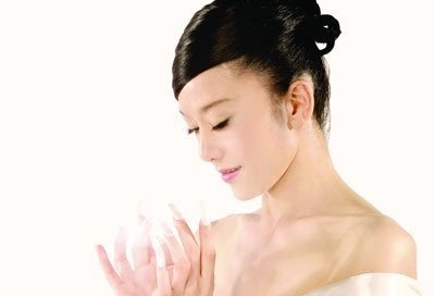舞蹈家杨丽萍不老之谜 揭她的保养秘诀