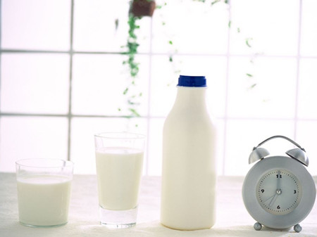 不能跟牛奶同食的10种食物 喝牛奶避开这些误区