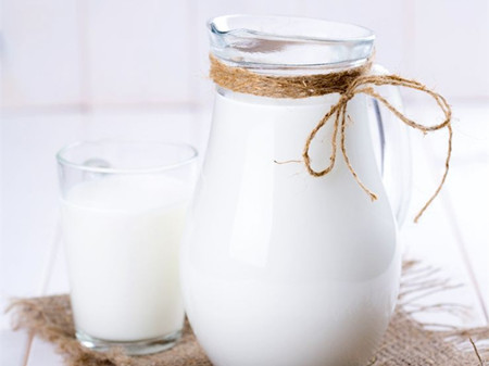 牛奶可以空腹喝吗 牛奶的功效
