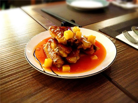 经典粤菜菜谱 菠萝鸡翅的做法
