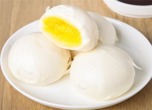 广东小吃奶黄包的做法 超营养的早餐