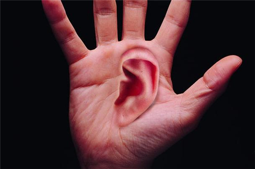 耳鸣的原因及治疗 耳鸣通常暗示耳蜗受伤