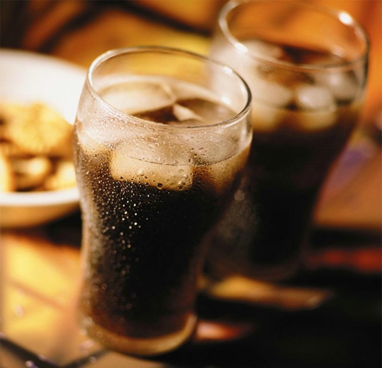 碳酸饮料喝多了会怎么样 喝碳酸饮料要注意什么