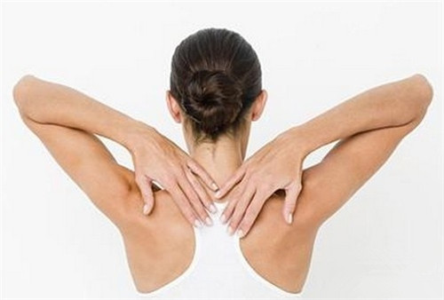 肩周炎怎么治 4个小动作轻松解决肩周炎(3)