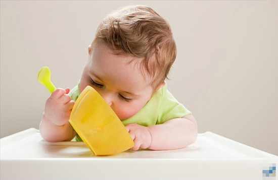 宝宝饮食注意事项 成为孩子健康饮食的榜样