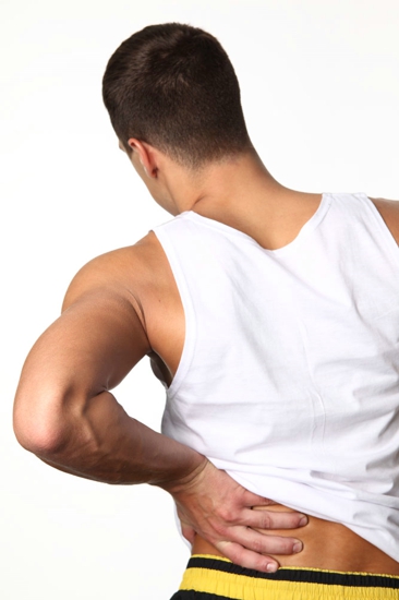 男人腰疼是怎么回事 正确的动作姿势很重要