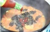 木耳番茄鱼片汤的做法图解11