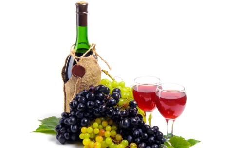 适量红酒有益健康