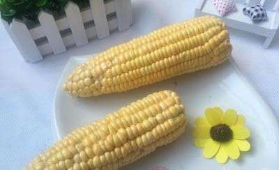 玉米切成一寸长左右的段