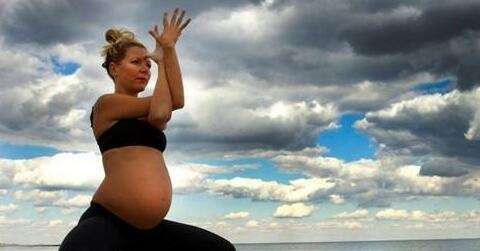孕妇瑜伽球能加速生产吗
