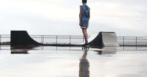 玩水上滑板怎么防受伤