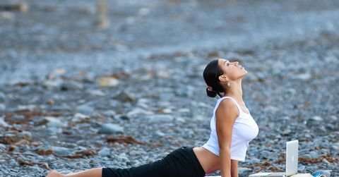 有腰椎病能练瑜珈吗