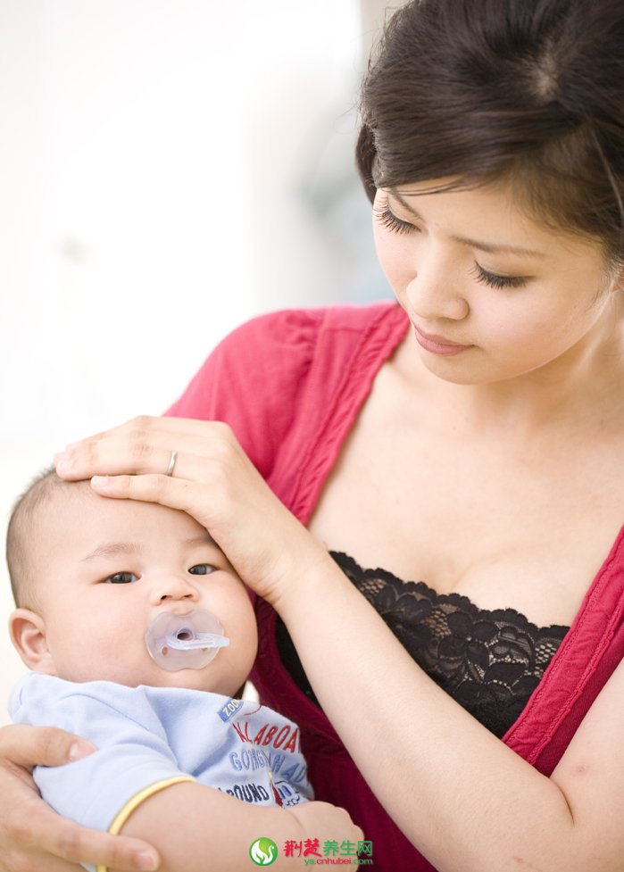 婴幼儿感冒流鼻涕的家庭护理方法