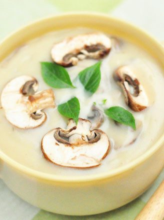浪漫法国菜之培根奶油蘑菇汤