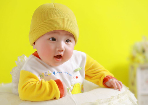 预防宝宝打嗝的六种方法