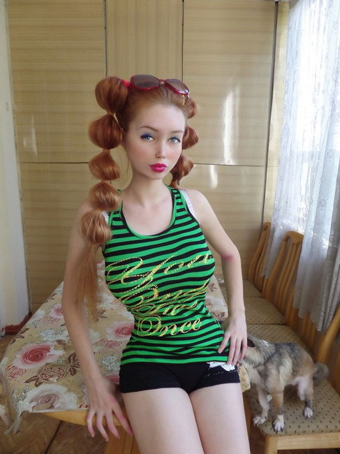 乌克兰16岁芭比娃娃 称自己纯天然未整过容