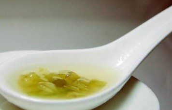 绿豆汤要煮多久？ 空腹不宜喝绿豆汤
