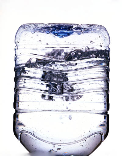 长期饮用劣质桶装水影响健康