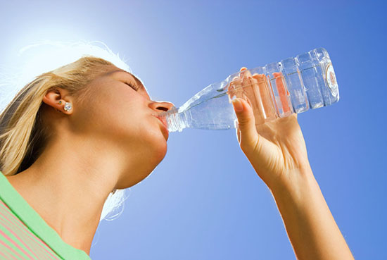 喝水事不小 十个喝水坏习惯或夺命