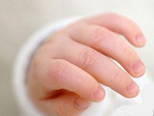 宝宝指甲中暗藏的六大健康信号