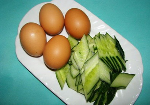 黄瓜鸡蛋减肥法 三天减6斤饱腹不发胖