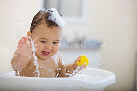 冬季如何正确给宝宝洗澡 宝宝洗澡技巧大分享