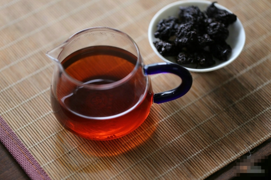 喝黑茶的好处 利尿解毒补充膳食营养