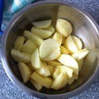 自制苹果罐头的做法图解2