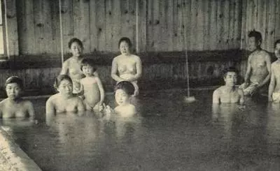 上世纪五十年代日本混浴之风盛行 
