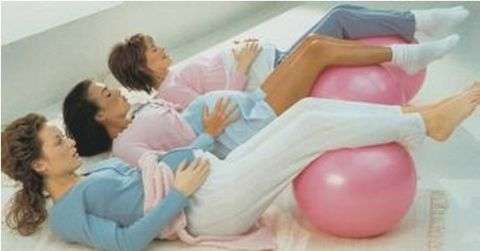孕晚期坐瑜伽球的好处