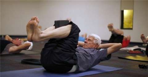 55岁以上的女人练瑜伽的好处
